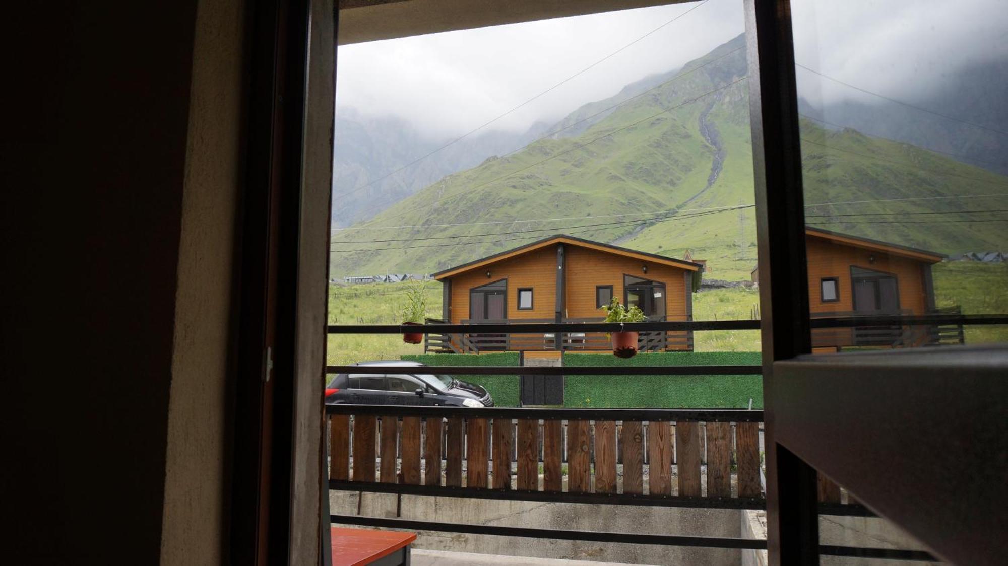 Arte In Kazbegi Hotel Luaran gambar
