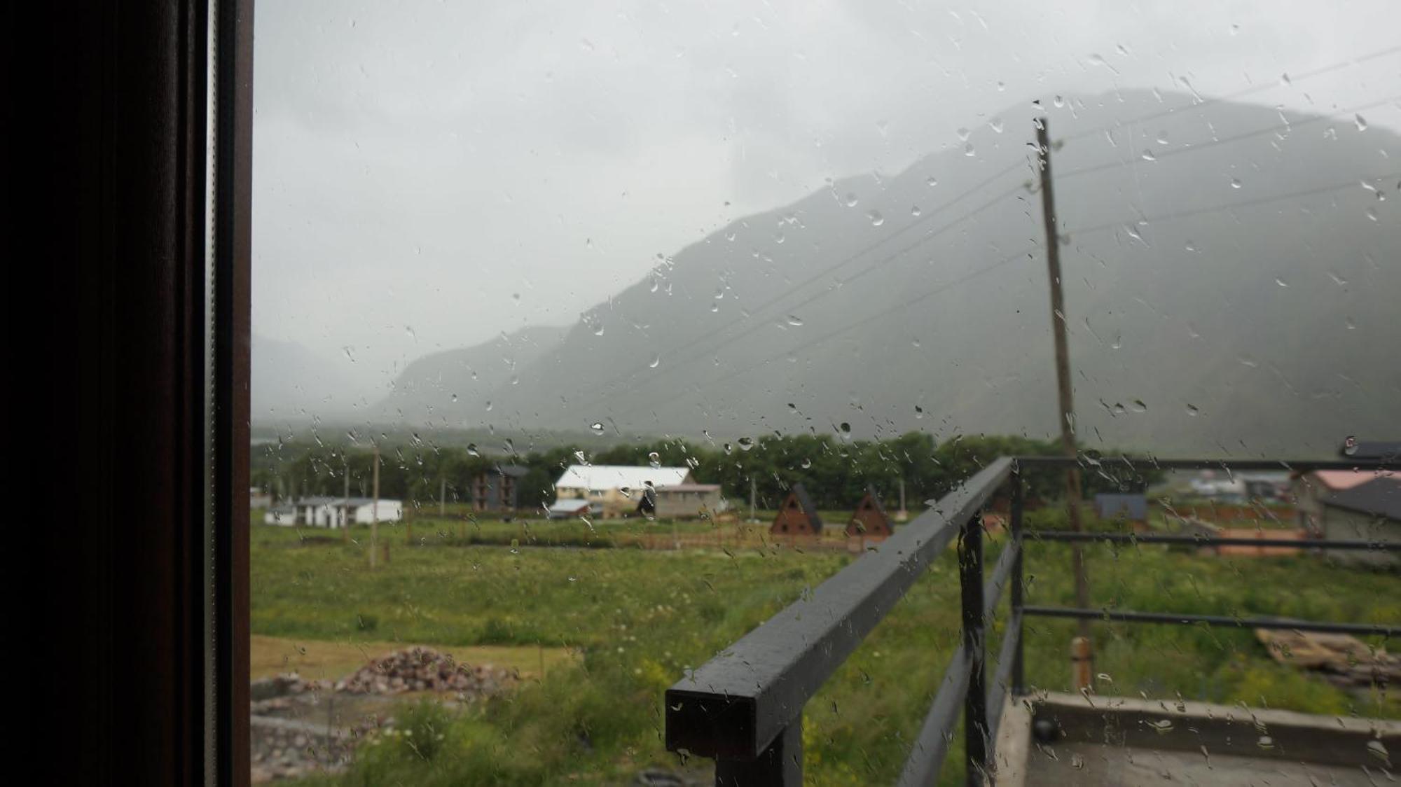 Arte In Kazbegi Hotel Luaran gambar