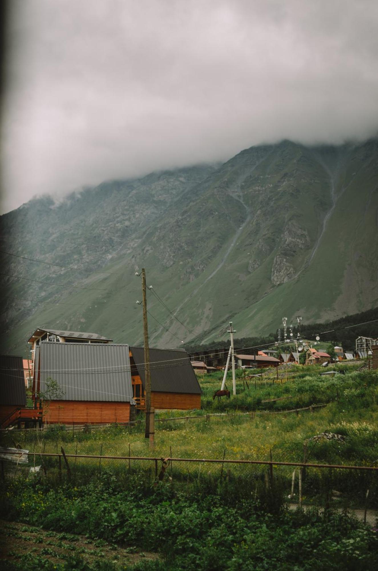 Arte In Kazbegi Hotel Luaran gambar