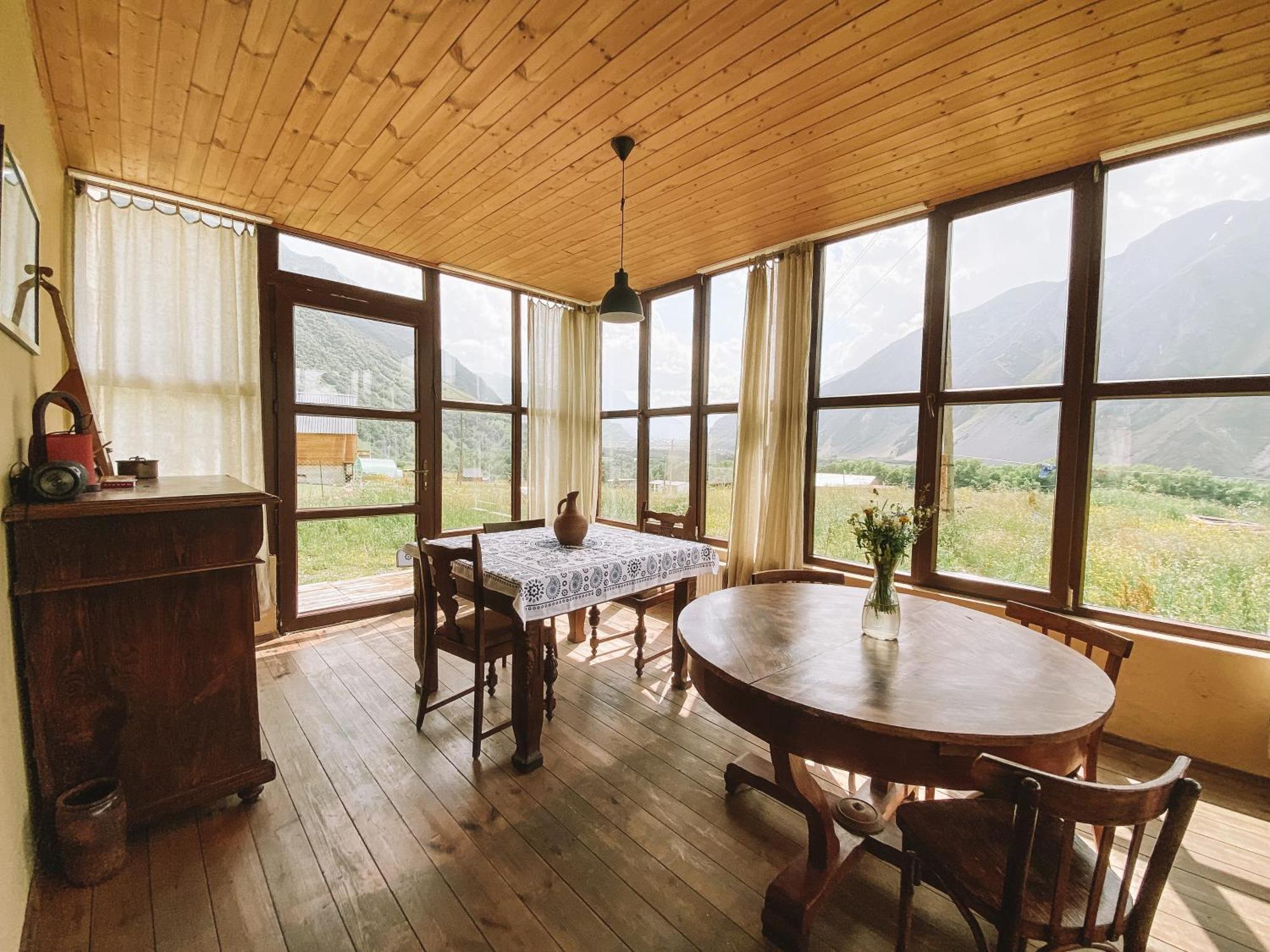 Arte In Kazbegi Hotel Luaran gambar
