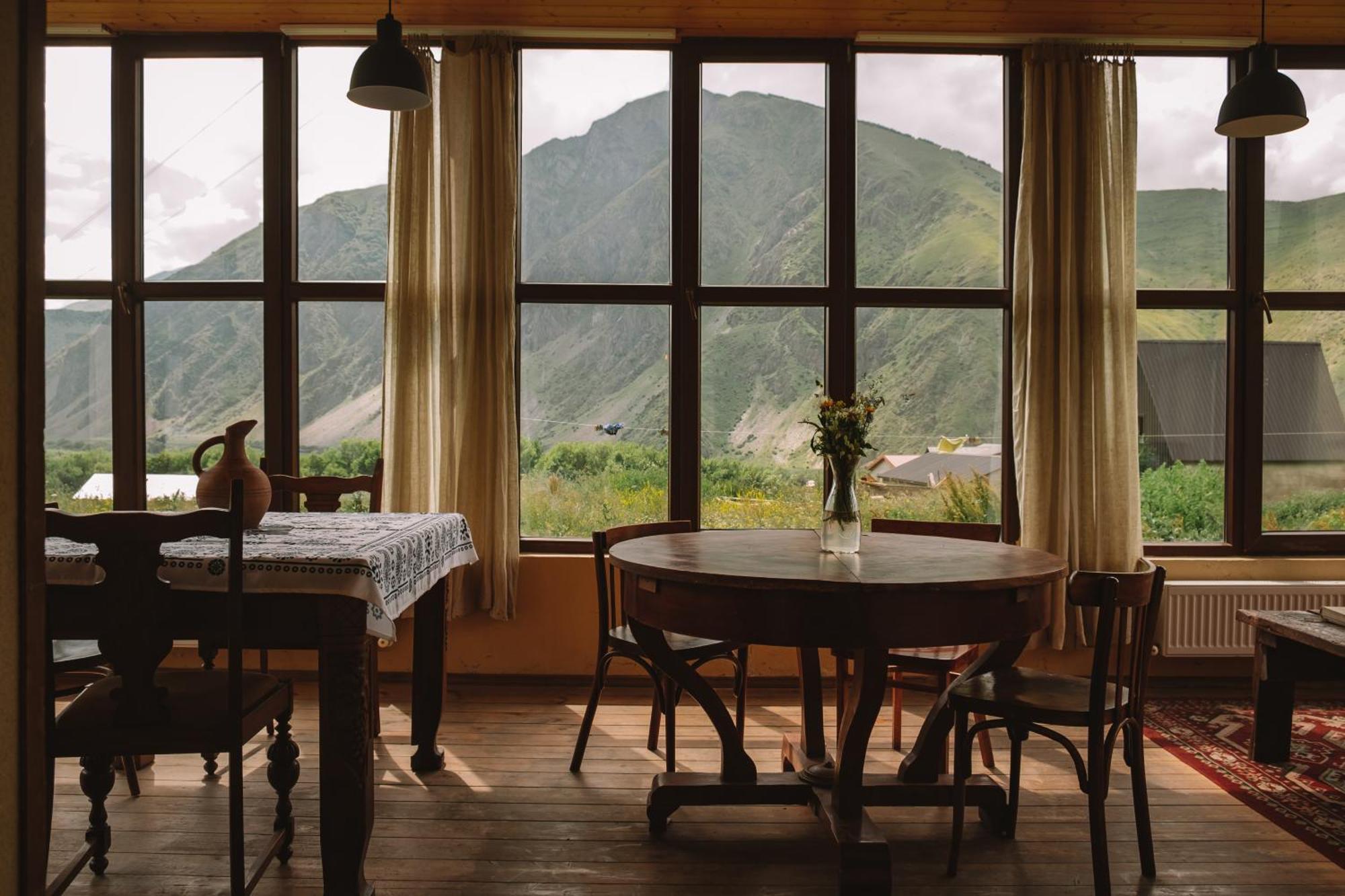 Arte In Kazbegi Hotel Luaran gambar