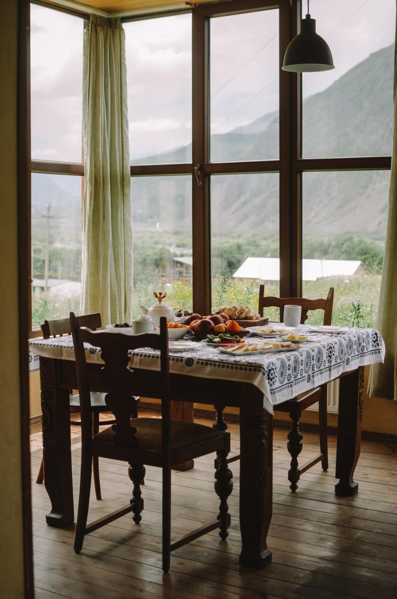 Arte In Kazbegi Hotel Luaran gambar